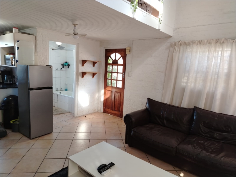 To Let 1 Bedroom Property for Rent in Vincent Eastern Cape